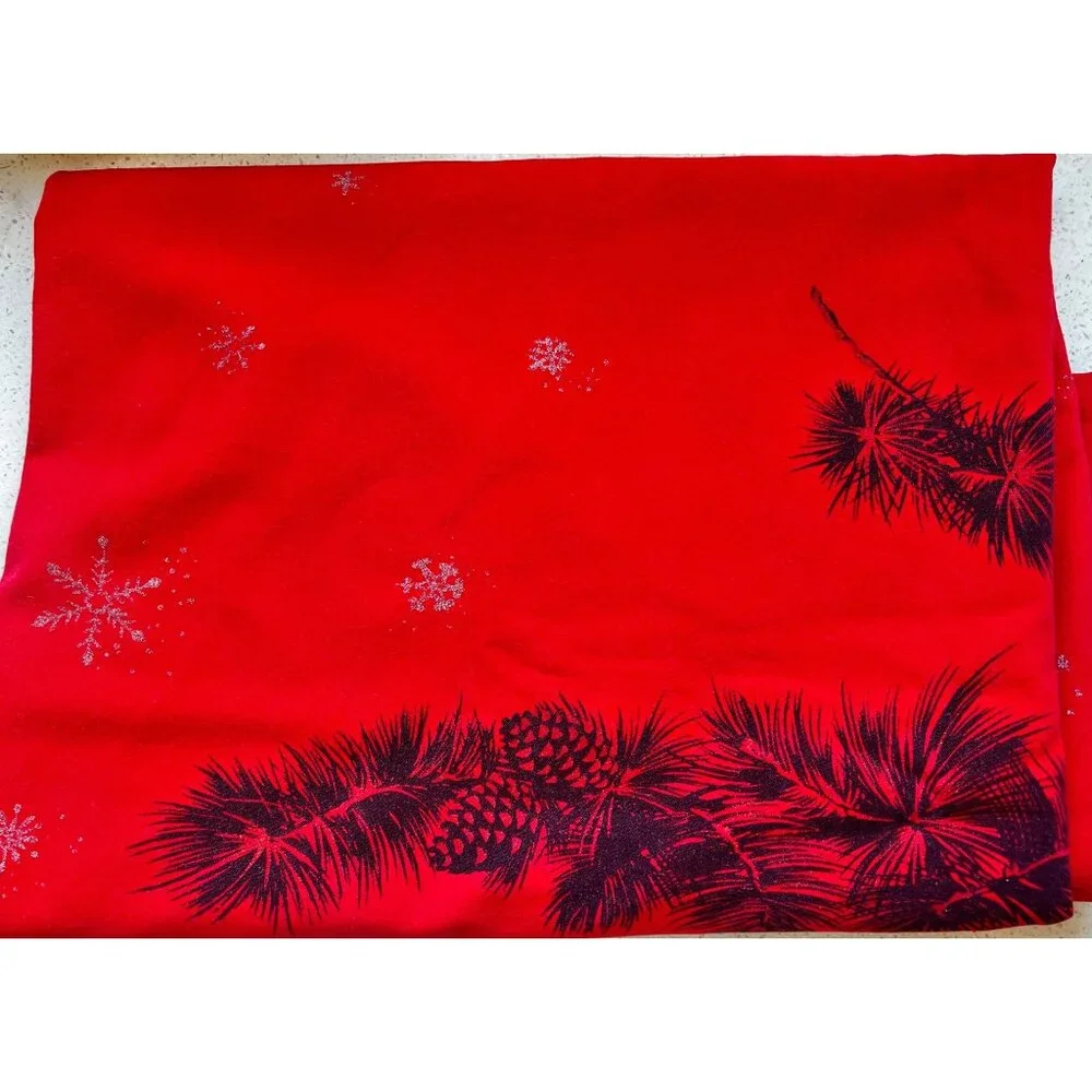 California Handprints Tablecloth Red Christmas Pinecones Gold Snowflakes…